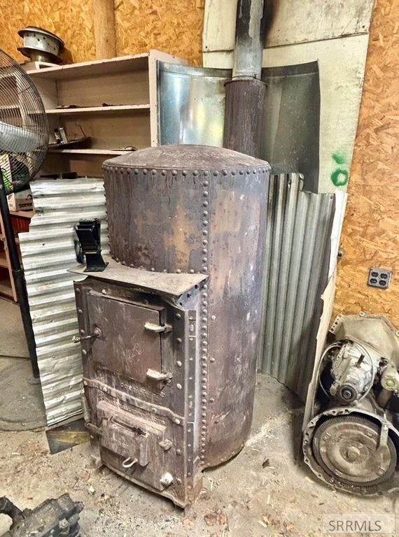 Image 4 of property listing at 35 Hwy 93, Salmon, ID 83467