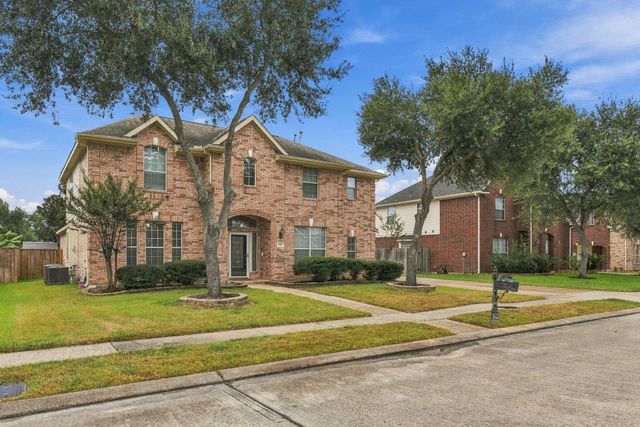 2122 Fortuna Bella Drive, Pearland, TX 77581