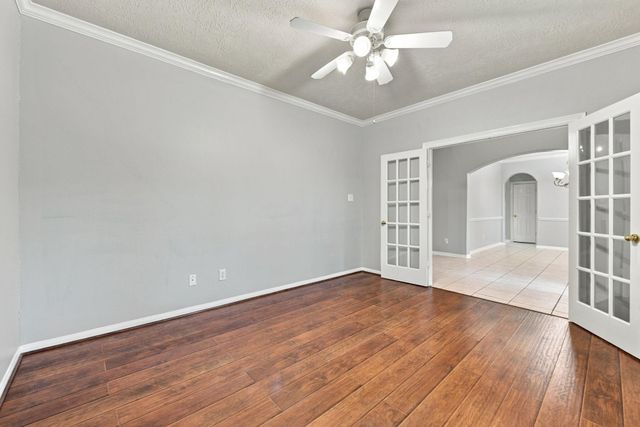 2122 Fortuna Bella Drive, Pearland, TX 77581