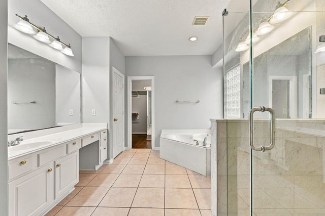 2122 Fortuna Bella Drive, Pearland, TX 77581