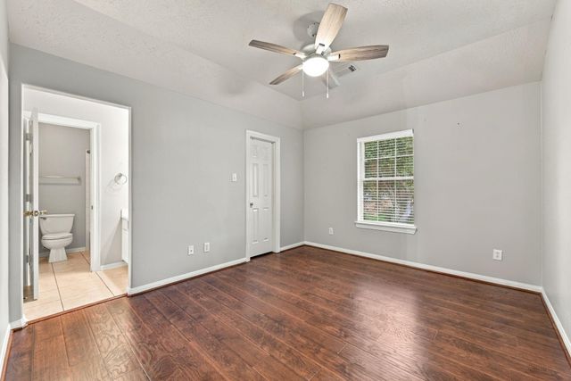 2122 Fortuna Bella Drive, Pearland, TX 77581