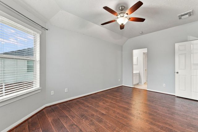 2122 Fortuna Bella Drive, Pearland, TX 77581