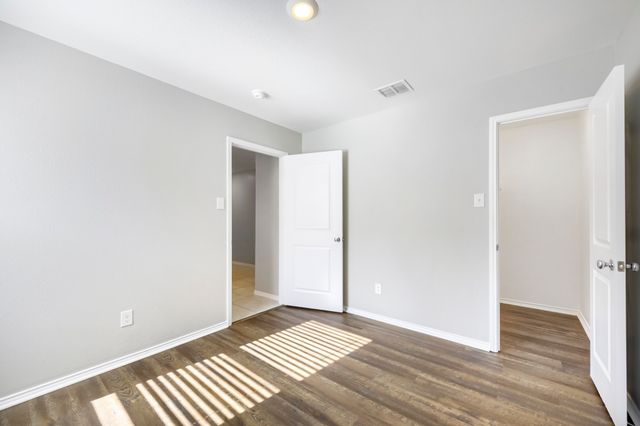 4052 Dublin Ridge Drive, Fort Worth, TX 76036