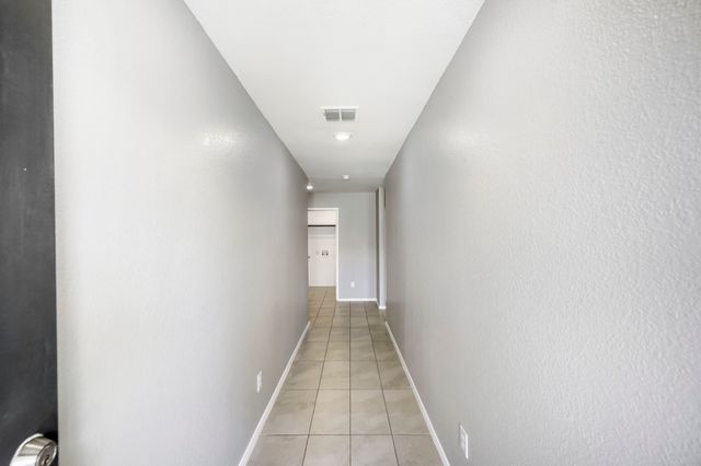 4052 Dublin Ridge Drive, Fort Worth, TX 76036