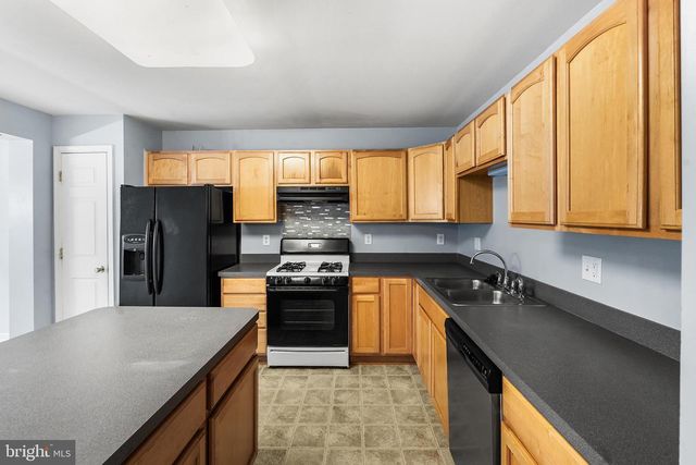 303 ST THOMAS, Egg Harbor Township, NJ 08234