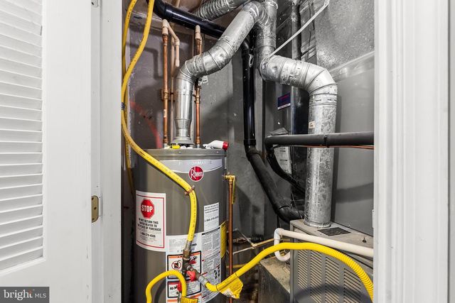 303 ST THOMAS, Egg Harbor Township, NJ 08234