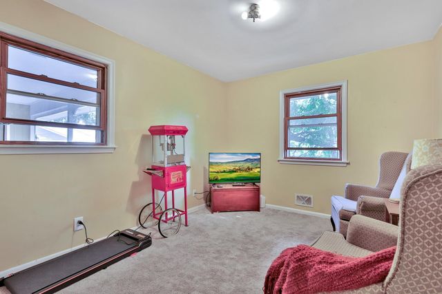 4740 Church Lane, Hopkins, MN 55343