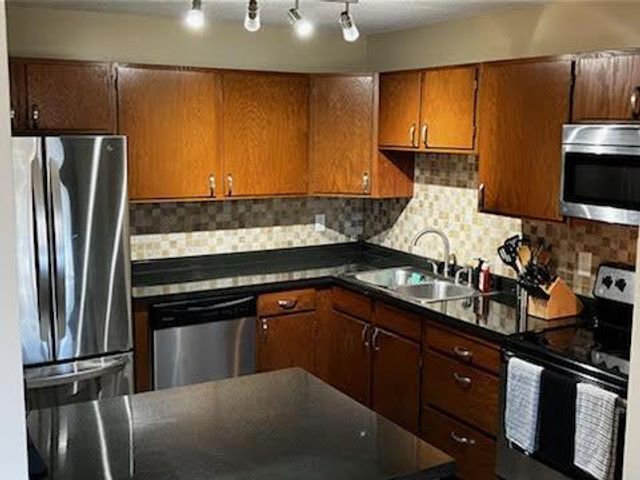 10754 Toledo Court, Bloomington, MN 55437