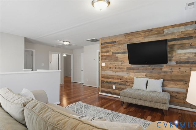7407 Vicenzo Dr, Moseley, VA 23120