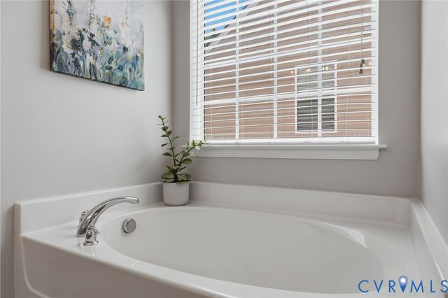 7407 Vicenzo Dr, Moseley, VA 23120