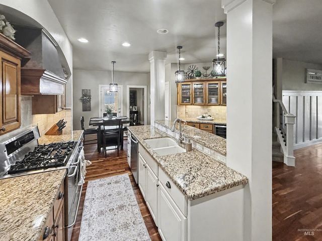 2425 S Chipper Way, Eagle, ID 83616