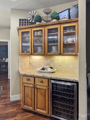 2425 S Chipper Way, Eagle, ID 83616