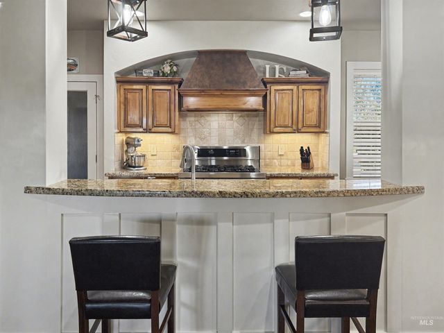 2425 S Chipper Way, Eagle, ID 83616