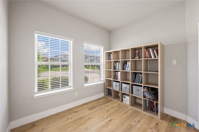 1044 Slight Street, New Braunfels, TX 78130