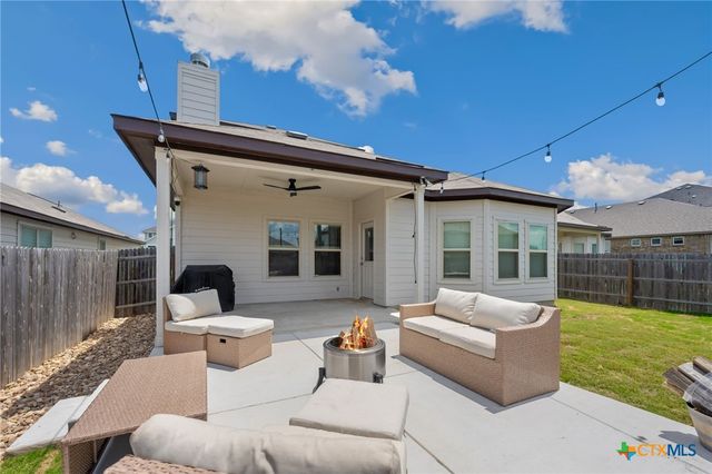 1044 Slight Street, New Braunfels, TX 78130