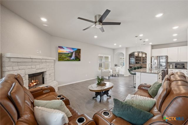 1044 Slight Street, New Braunfels, TX 78130