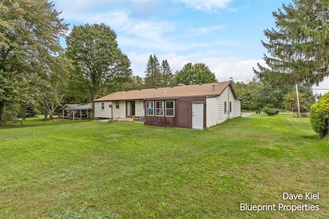 6879 Ivanrest Avenue, Byron Center, MI 49315