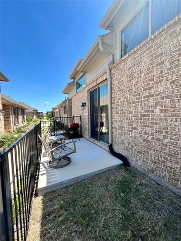 2621 Chablis Drive, Grand Prairie, TX 75054