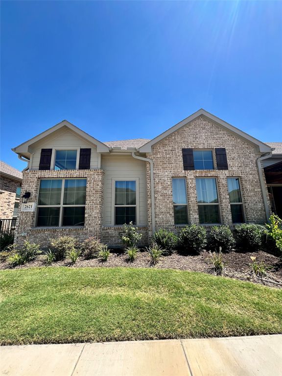 2621 Chablis Drive, Grand Prairie, TX 75054