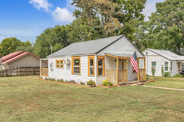 607 N Locust Street, Buffalo, MO 65622