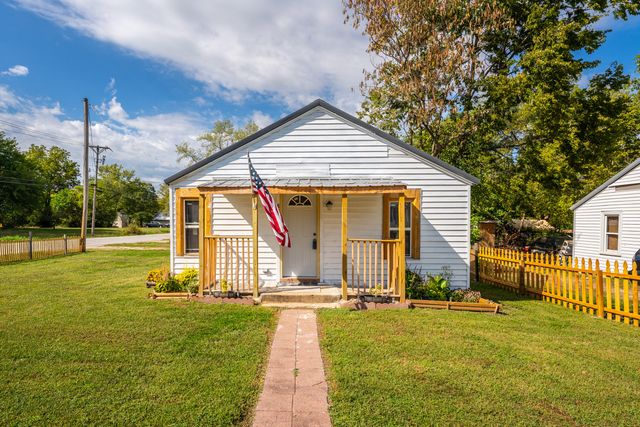 607 N Locust Street, Buffalo, MO 65622