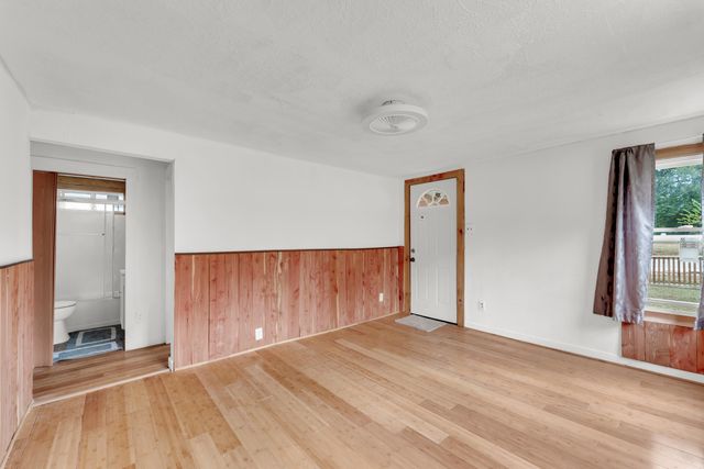 607 N Locust Street, Buffalo, MO 65622