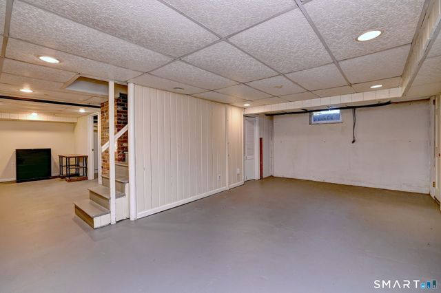 16 Killian Avenue, Trumbull, CT 06611