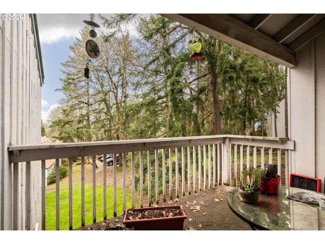 2145 HAWKINS Ln, Eugene, OR 97405