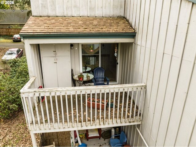 2145 HAWKINS Ln, Eugene, OR 97405