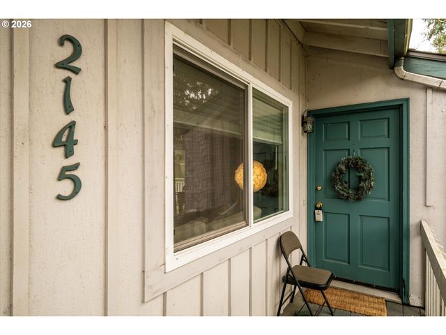 2145 HAWKINS Ln, Eugene, OR 97405