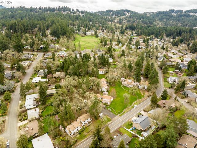2145 HAWKINS Ln, Eugene, OR 97405