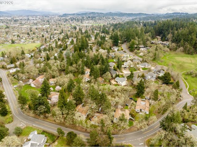 2145 HAWKINS Ln, Eugene, OR 97405