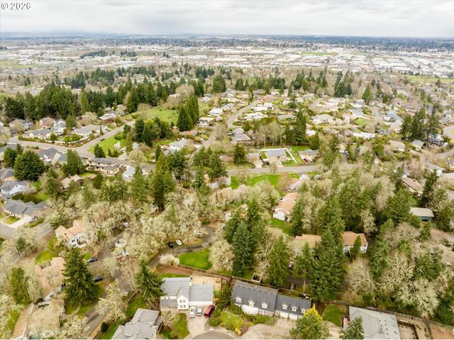 2145 HAWKINS Ln, Eugene, OR 97405