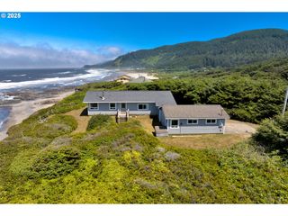 95080 HIGHWAY 101, Yachats, OR 97498