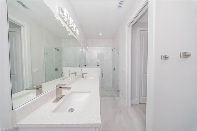 808 37th AVE NW, Naples, FL 34120