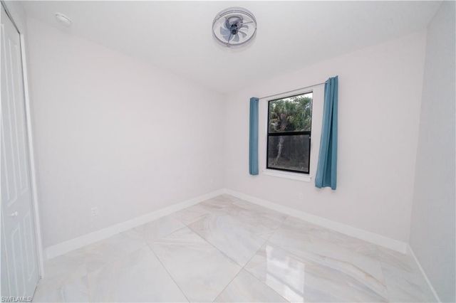 808 37th AVE NW, Naples, FL 34120