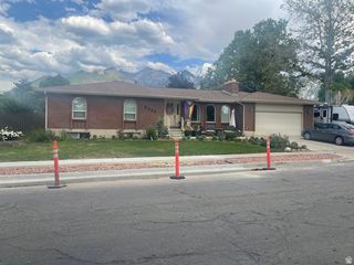 8433 S TREASURE MOUNTAIN DR #LOT 3, Sandy, UT 84093