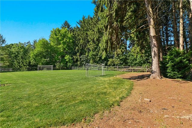 222 Bastian Lane, Upper Macungie Twp, PA 18104