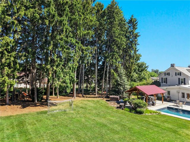 222 Bastian Lane, Upper Macungie Twp, PA 18104