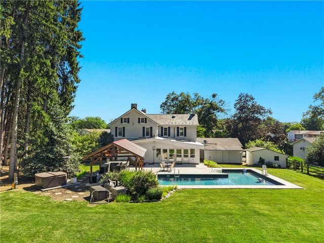 222 Bastian Lane, Upper Macungie Twp, PA 18104