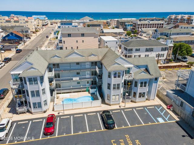 1418 Boulevard 6, Seaside Heights, NJ 08751