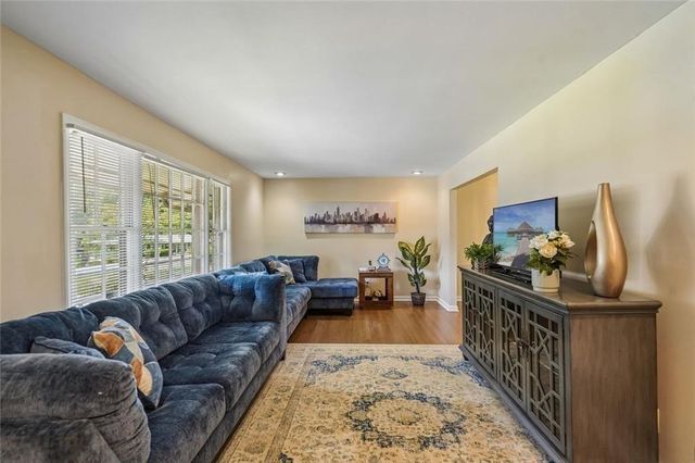 3076 Briarleaf Drive, Decatur, GA 30034