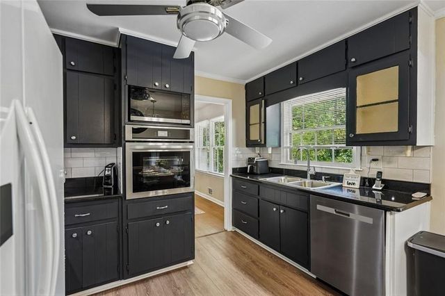 3076 Briarleaf Drive, Decatur, GA 30034