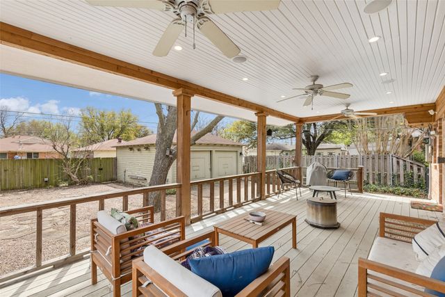 3002 San Medina Avenue, Dallas, TX 75228