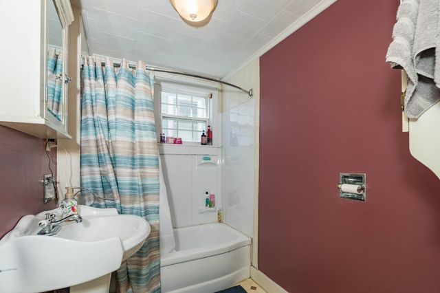 2 Depot Street, Pittsfield, NH 03263