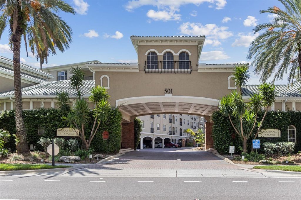 501 KNIGHTS RUN AVENUE 1117, Tampa, FL 33602