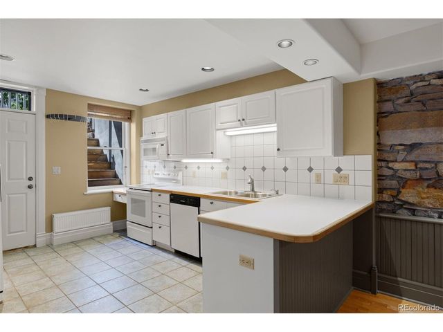 2939 Wyandot St, Denver, CO 80211