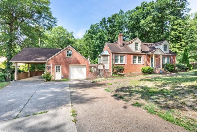 23 White Oak DR, Newport News, VA 23601