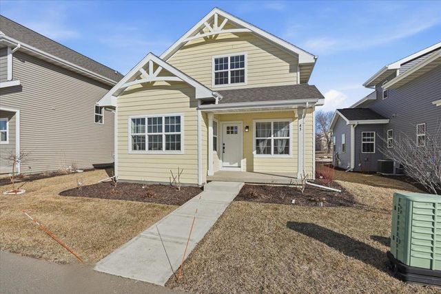 43 Windflower Way, Mount Horeb, WI 53572