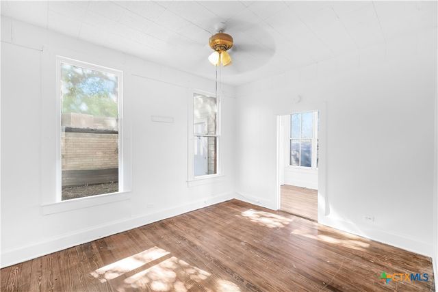 403 W Juan Linn Street, Victoria, TX 77901